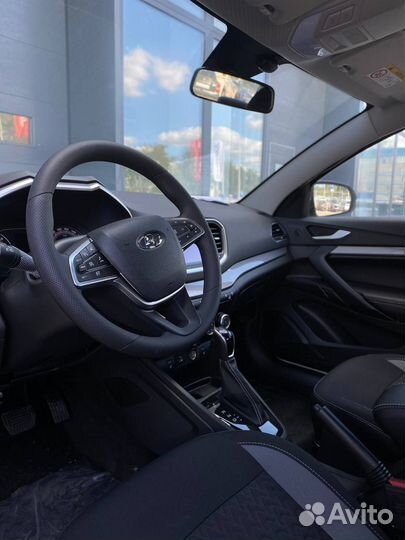 LADA Vesta 1.8 CVT, 2024