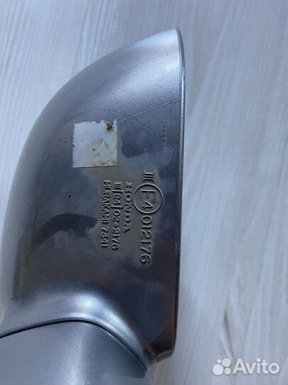 Левое и правое зеркало на Honda fit