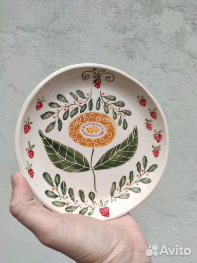 Тарелка керамическая ручной работы