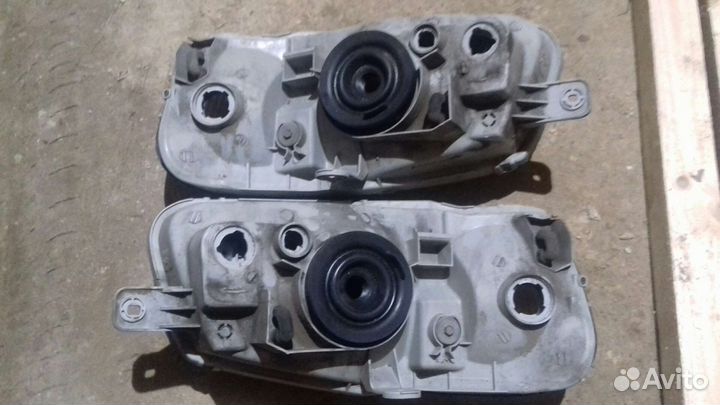 Фары б/у на hyundai accent