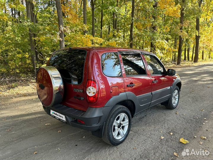 Chevrolet Niva 1.7 МТ, 2011, 100 000 км