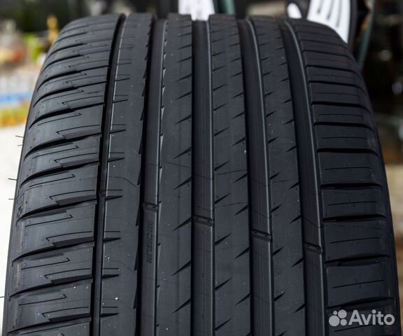 Michelin Pilot Sport 4 255/40 R18 99Y