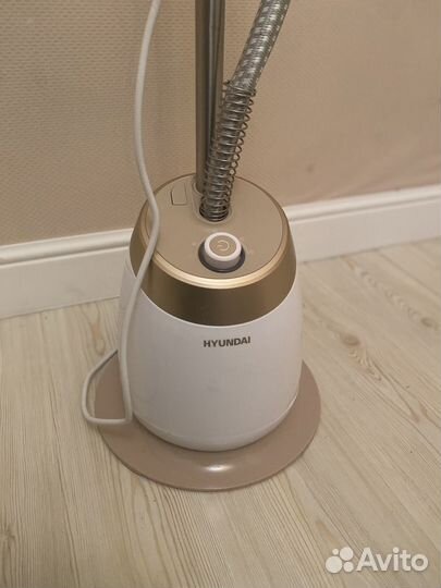 Отпариватель для одежды вертикальный