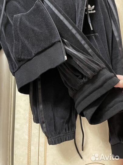 Велюровый спортивный костюм Adidas р S оригинал