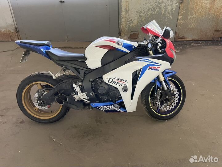 Honda cbr 1000rr