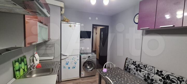2-к. квартира, 60 м², 2/9 эт.