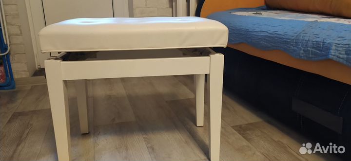 Банкетка для пианино