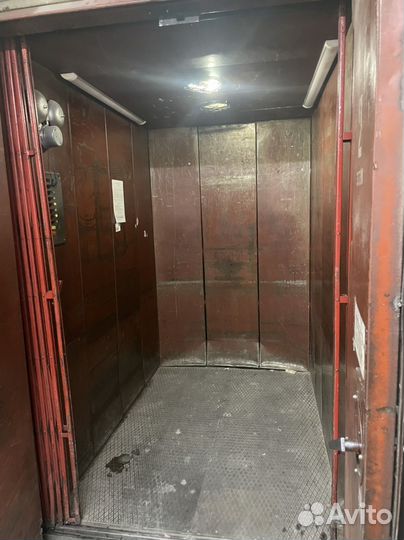 Лифт грузовой