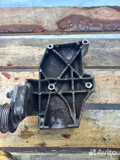 Кранштейн компрессор кондиционера volkswagen b5