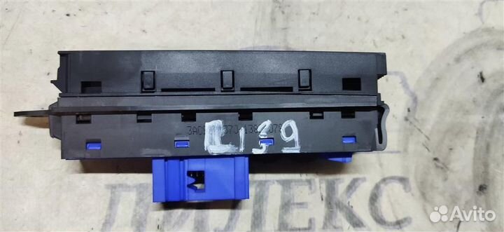 Блок кнопок VW Passat (B7) 2011-2015