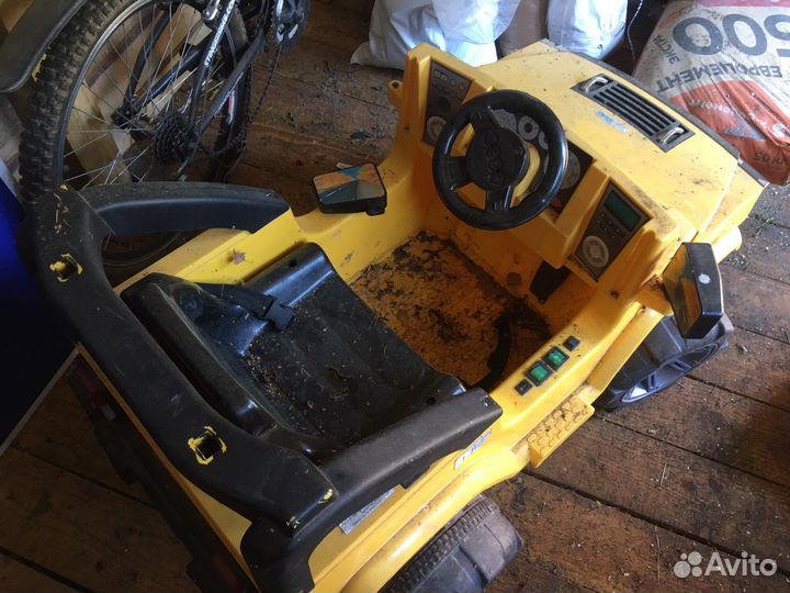 Детский электромобиль бу