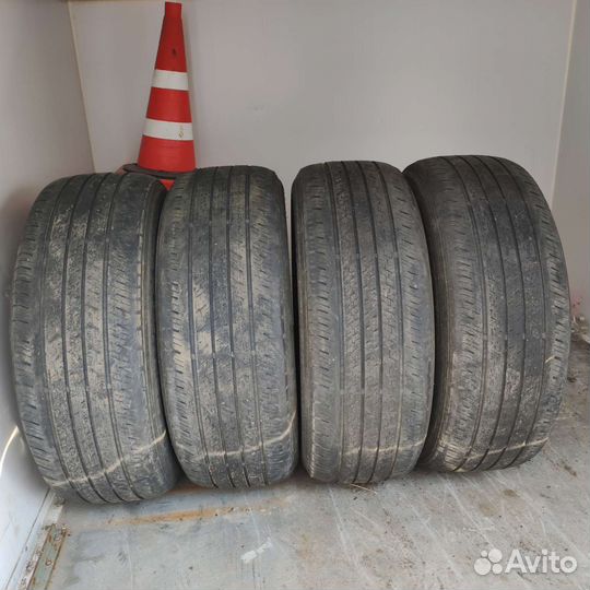 Dunlop Grandtrek ST30 235/55 R18