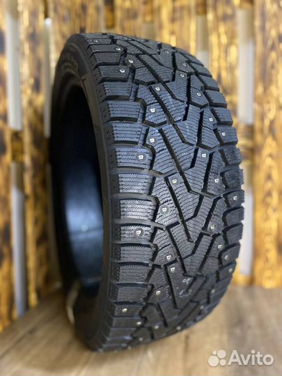 Pirelli Ice Zero 215/50 R17 95T