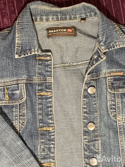 Джинсовая куртка