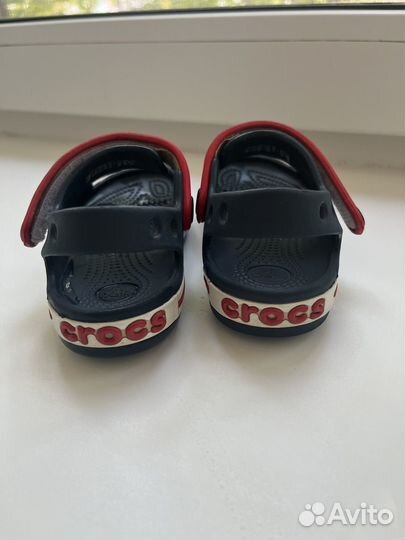 Сандали crocs c8