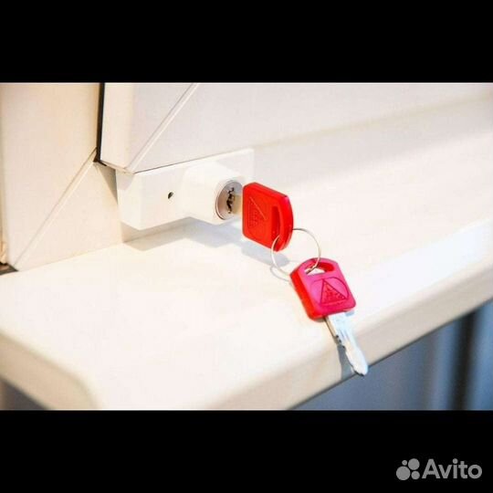 Ручка оконная с замком