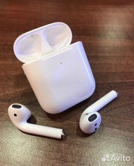 Air Pods 2 Luxe
