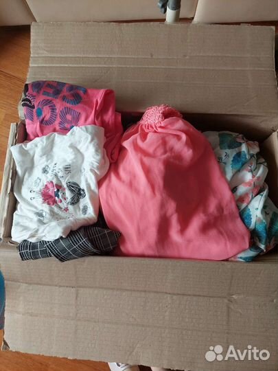 Джинсовая куртка р.40 много одежды на рост 128-152