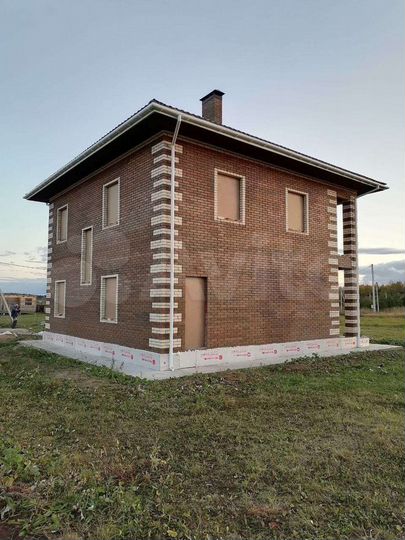 Коттедж 172 м² на участке 15 сот.