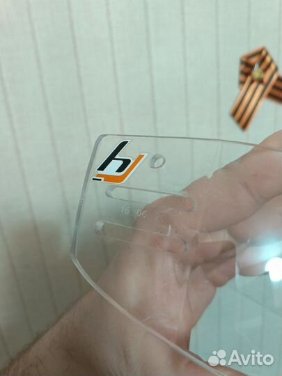 Хоккейный визор