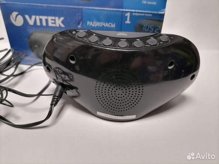 Радиочасы vitek