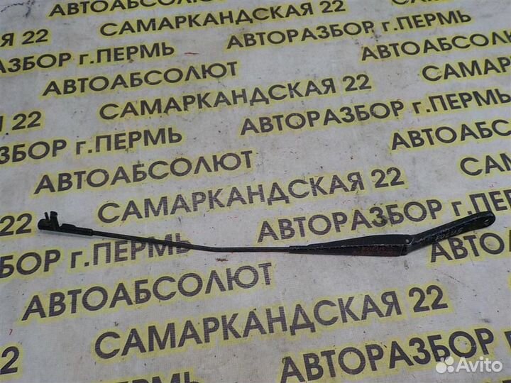 Поводок стеклоочистителя передний правый Ford Foc