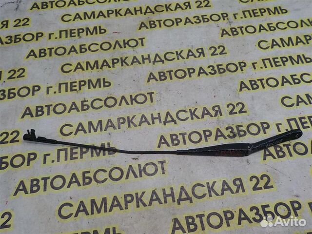 Поводок стеклоочистителя передний правый Ford Foc