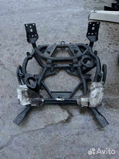 Опора радиатора range rover l322