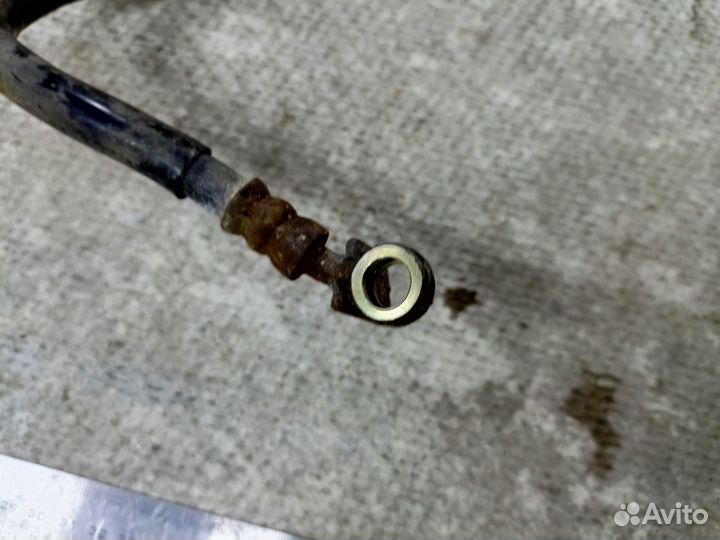 Трубка цилиндра сцепления Mitsubishi Lancer 9