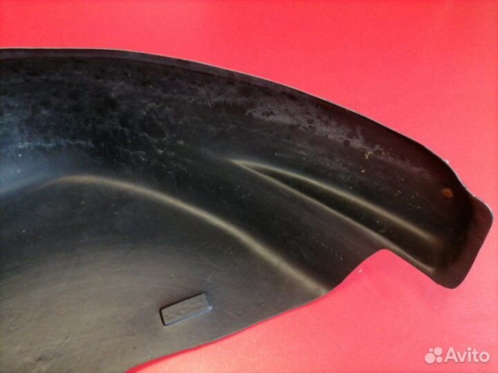 Подкрылок задний правый Renault Logan L8 K7M 2018