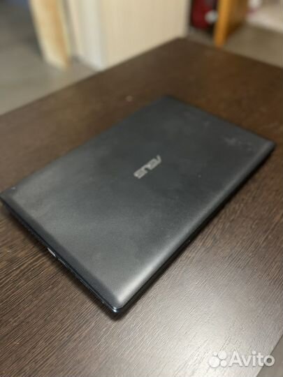 Ноутбук asus