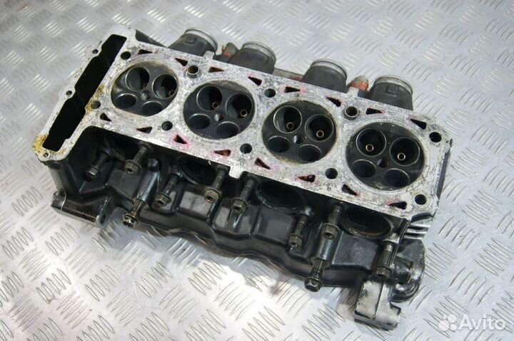 Головка Kawasaki GPZ1000RX