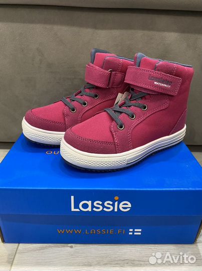 Кроссовки для девочки новые