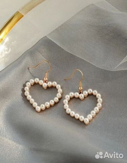 Серьги в форме сердца