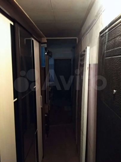 Комната 17 м² в 8-к., 3/9 эт.