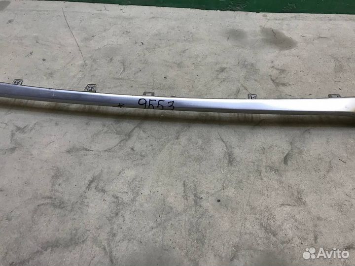 Накладка переднего бампера нижняя Lexus NX