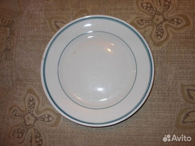 тарелка коминтерн ст волхов. клейма фарфоровой фабрики коминтерн "волхов ж. волхов фарфоровый завод 2000г. клеймо "коминтерн" "ст. коминтерн волхов.