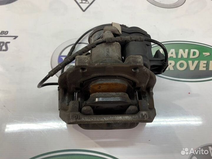 Суппорт задний тормозной правый Bmw X3 F25 X4 F26