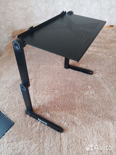 Стол для ноутбука регулируемый