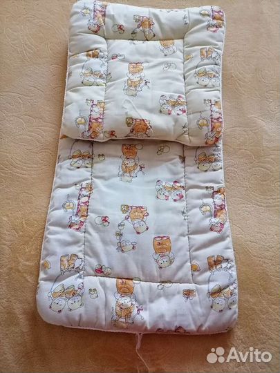 Матрас и подушка в коляску