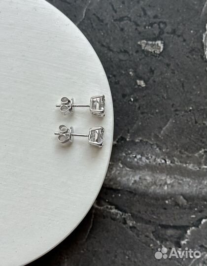 Пусеты 3 карата Кушон бриллианты муассаниты