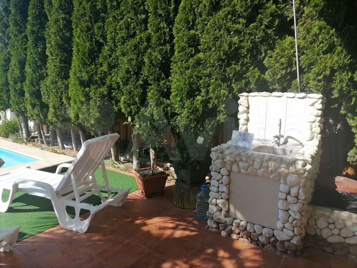 Дом 238 м² на участке 8 сот.