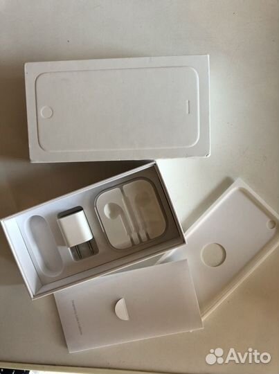 Коробка от iPhone 5s, 6, MacBook Air