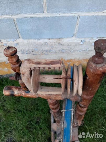 Прялка деревянная старинная