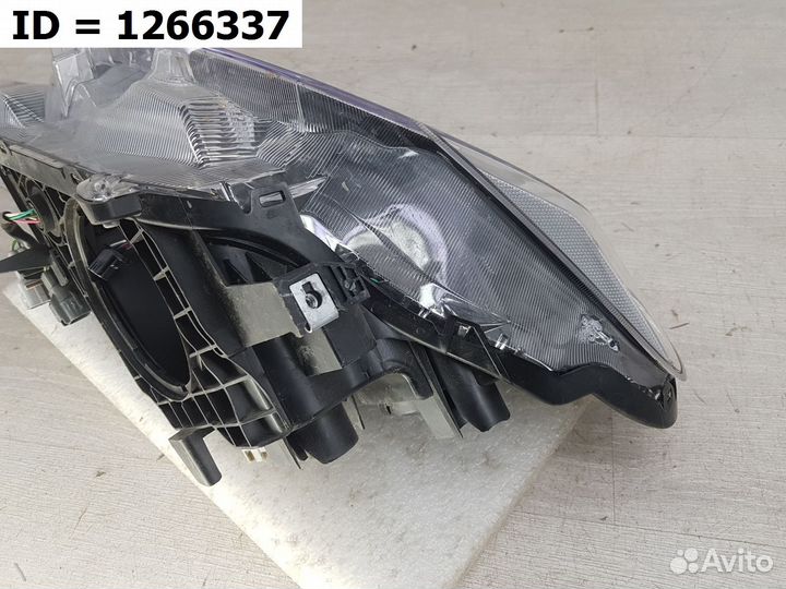 Фара левая Toyota RAV4