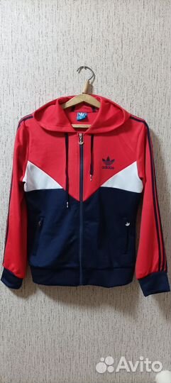 Спортивный костюм женский