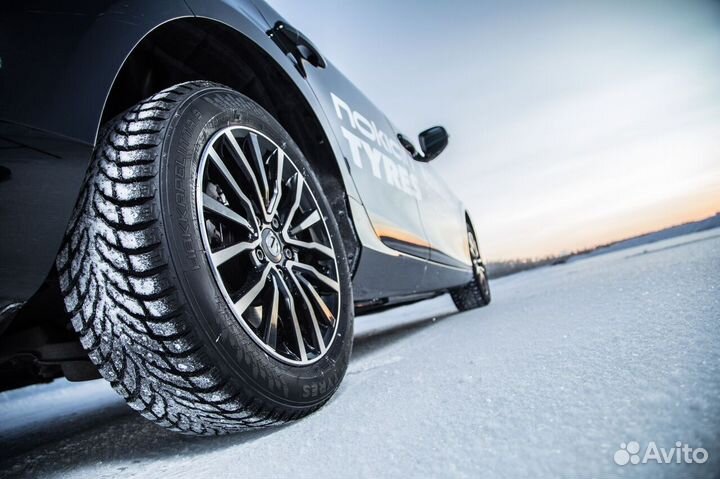 Nokian Tyres Hakkapeliitta R3 235/65 R17