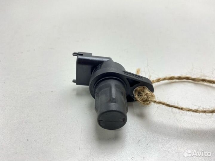 Датчик положения распредвала Mercedes-Benz B-Class