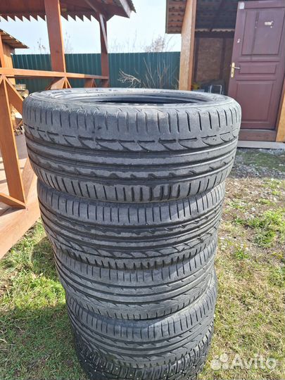 Bridgestone TS-02 235/50 R18 97