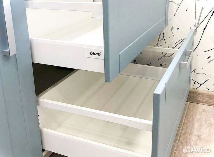 Кухня в потолок